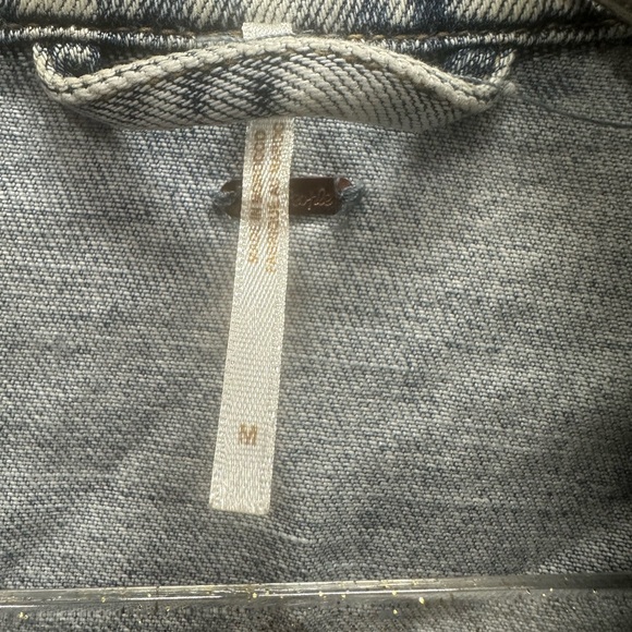 Free People Denim Jacket Rumors Women's Medium Cropped Trucker Blue Stone Washed - Picture 4 of 5